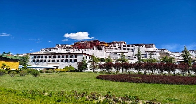 Lhasa Everest Base Camp Tour