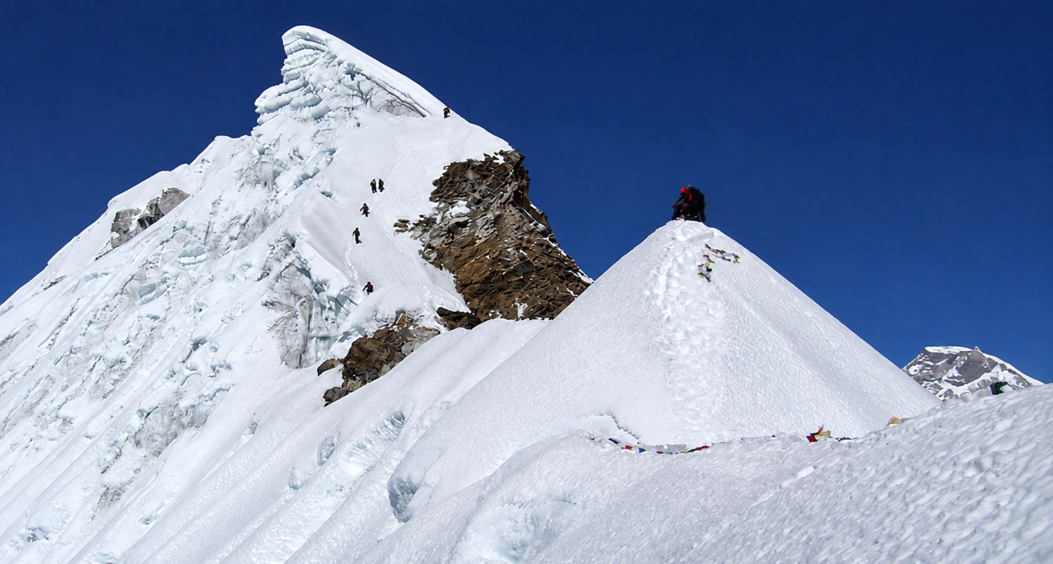 Lobuche East Peak Climbing