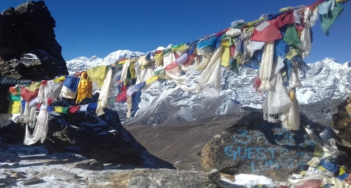 Renjo La Pass Trek